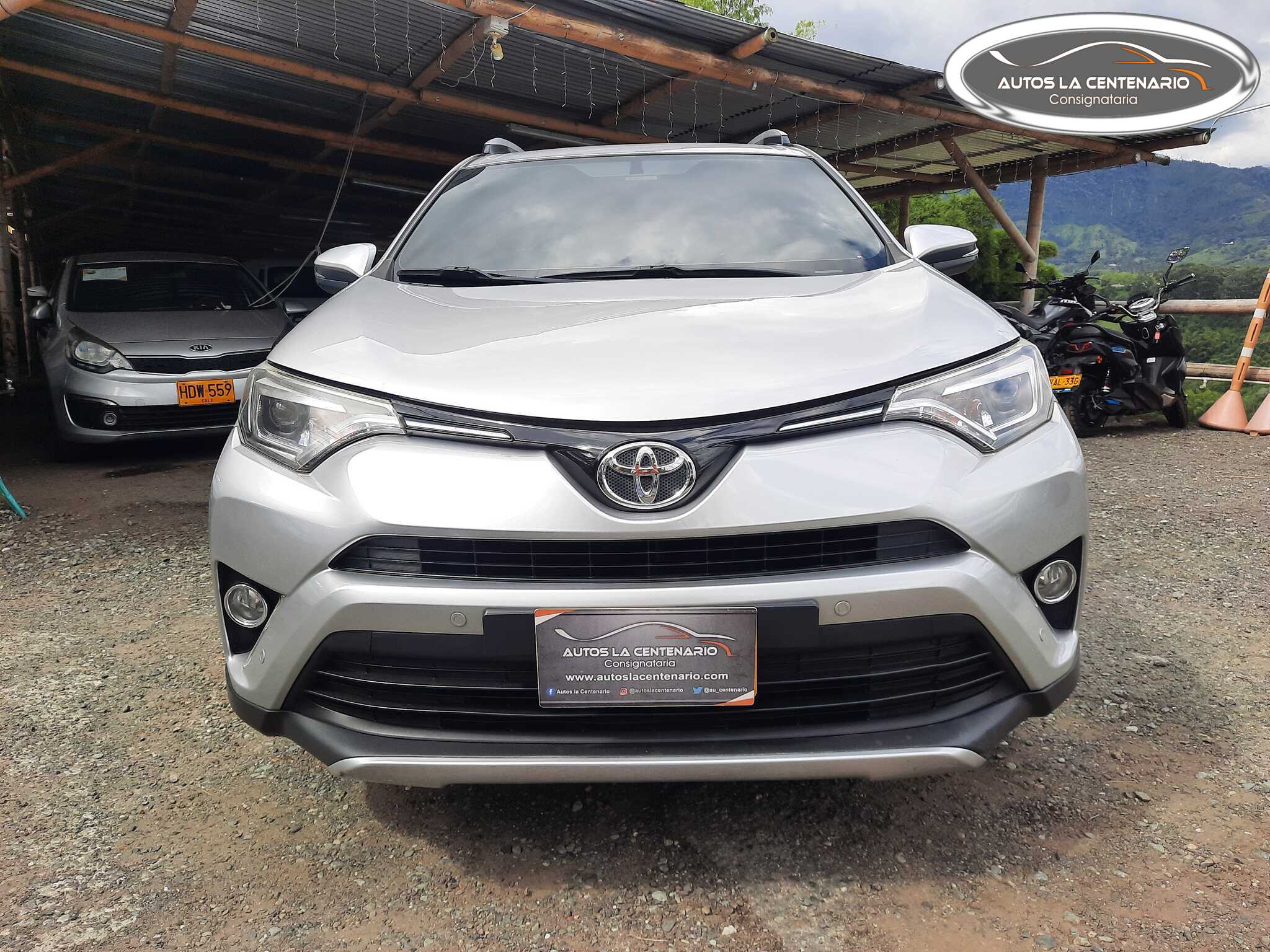 Toyota-Rav 4