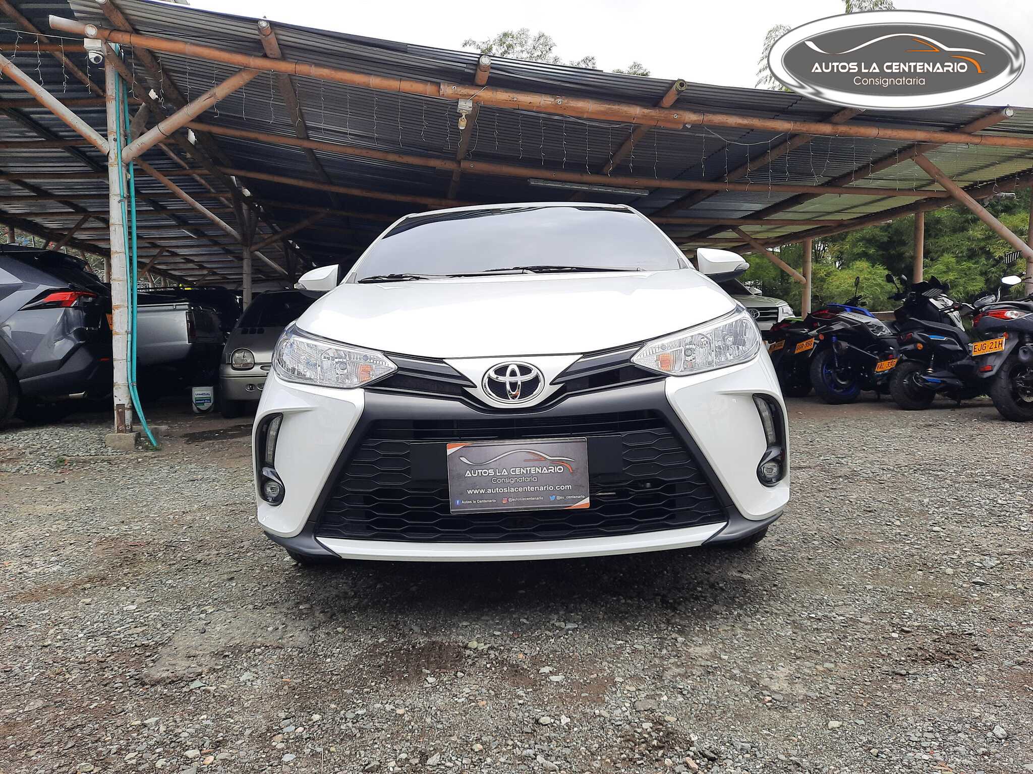 Toyota-YARIS AT
