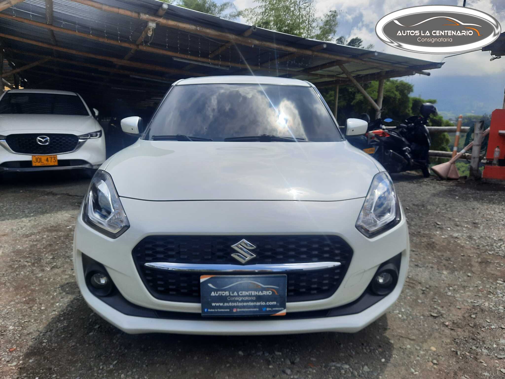 Suzuki-SWIFT HIBRIDO MT